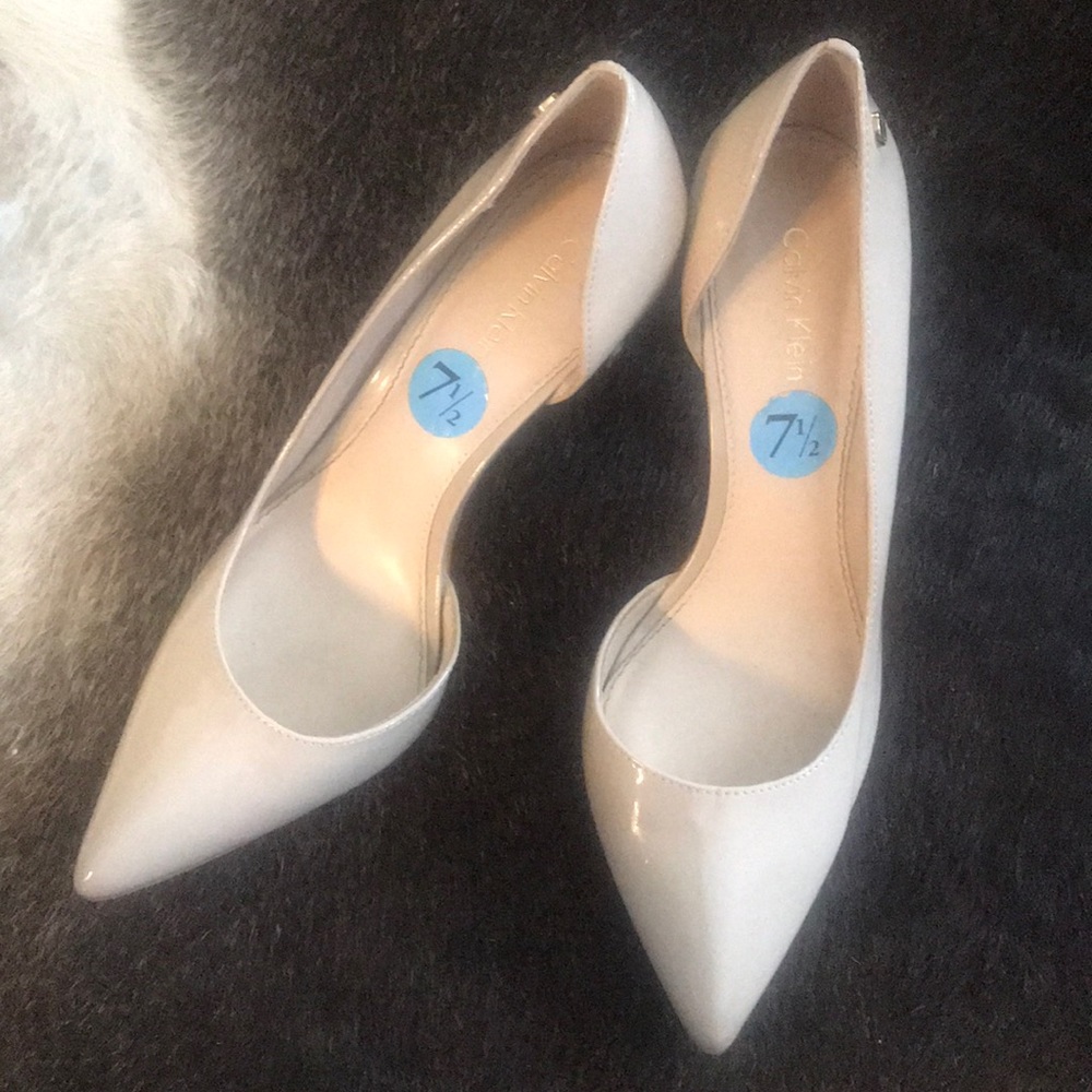 Calvin Klein 7 1/2 Patent Leather Nude Heels